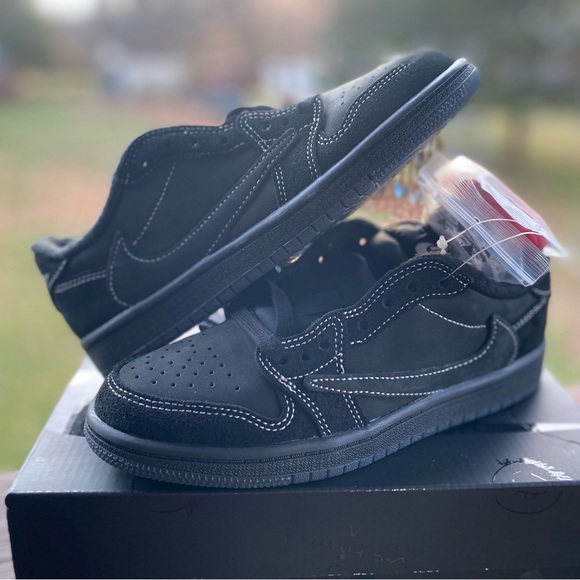 travis scott retro low